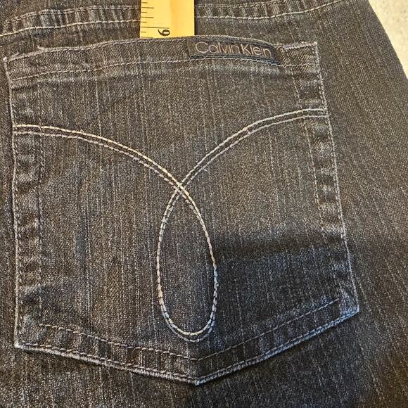 Calvin Klein Jeans Women’s Plus 18W x 33 Dark Wash Straight Leg Denim Stretch - Picture 5 of 11